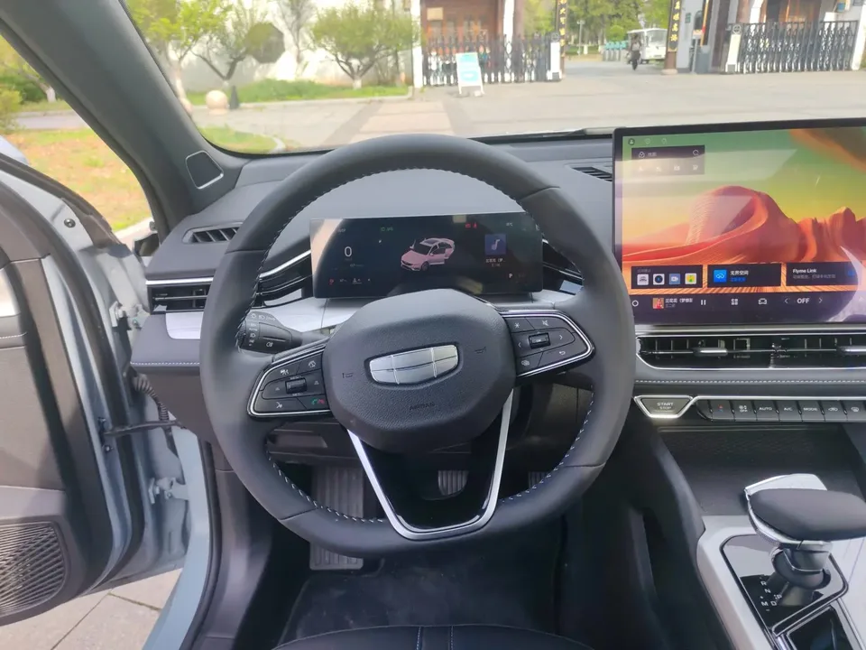 Geely Xing Rui 1.5T Dongfangyao Jinghong Edition+ 2025 — миниатюра 3