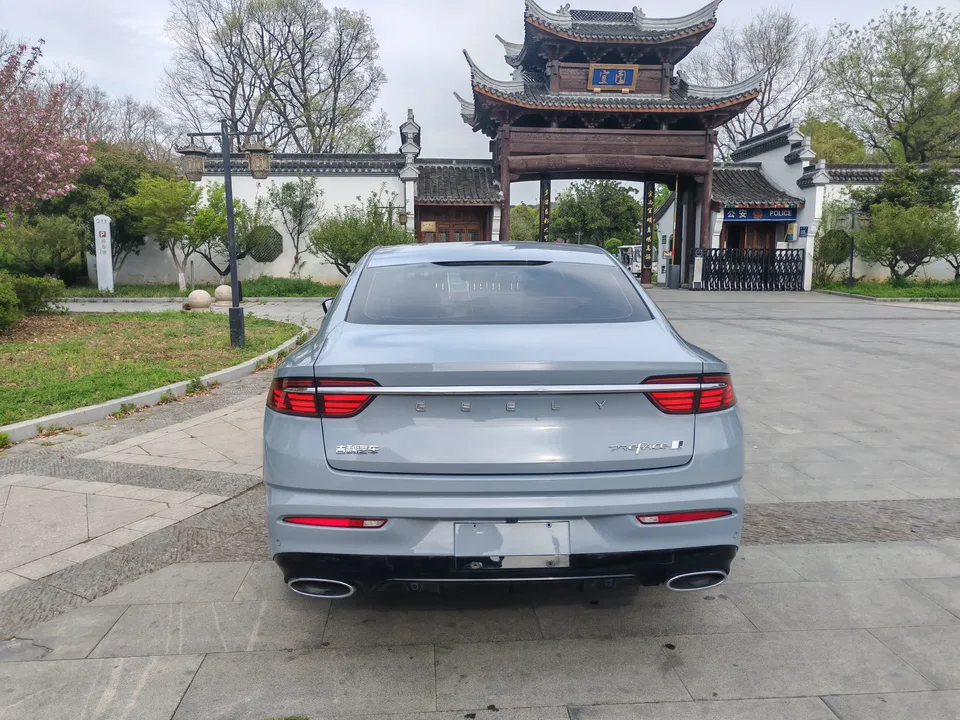 Geely Xing Rui 1.5T Dongfangyao Jinghong Edition+ 2025 — миниатюра 5