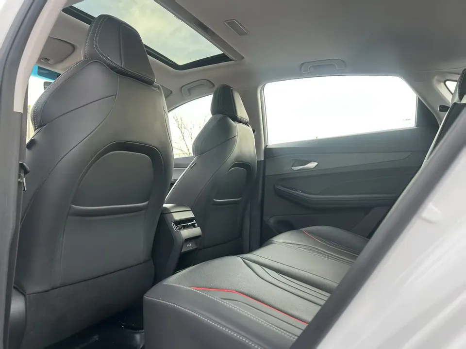 Geely Binrui Binrui COOL 1.5T DCT Longteng Edition 2024 — миниатюра 4