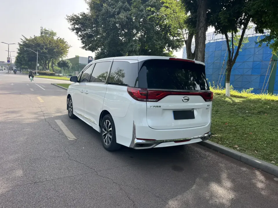GAC Trumpchi M8 Trumpchi M8 2023 Lingxiu Series 390T Deluxe Edition 2023 — миниатюра 2