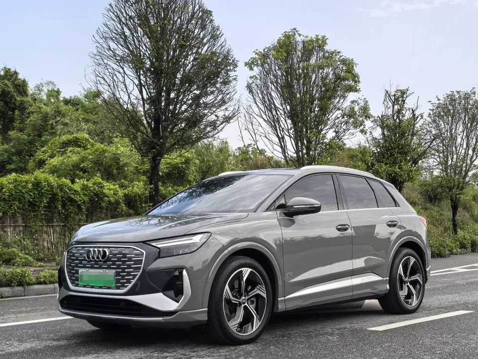 Audi Q4 e-tron 2024
