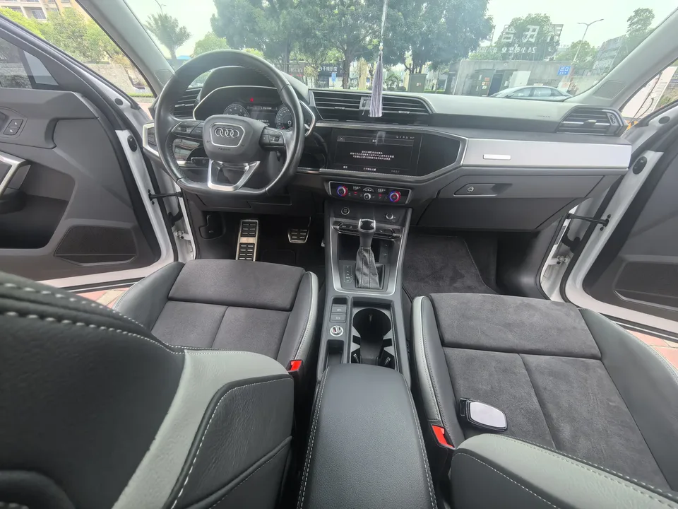 Audi Q3 Audi Q3 2022 40 TFSI RS kit burning speed type 2022 — миниатюра 3