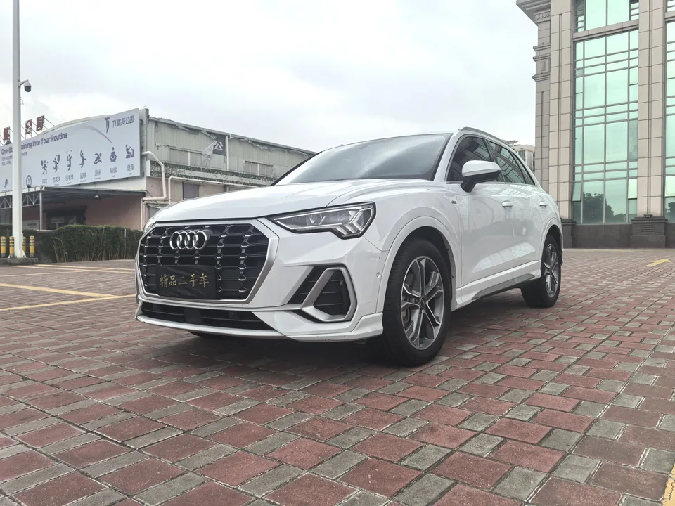 Audi Q3 2022