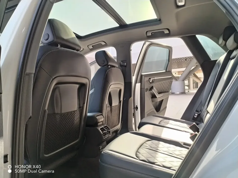 Audi Q3 Audi Q3 2025 quattro 45th Anniversary Edition 35 TFSI Stylish and Dynamic 2025 — миниатюра 3