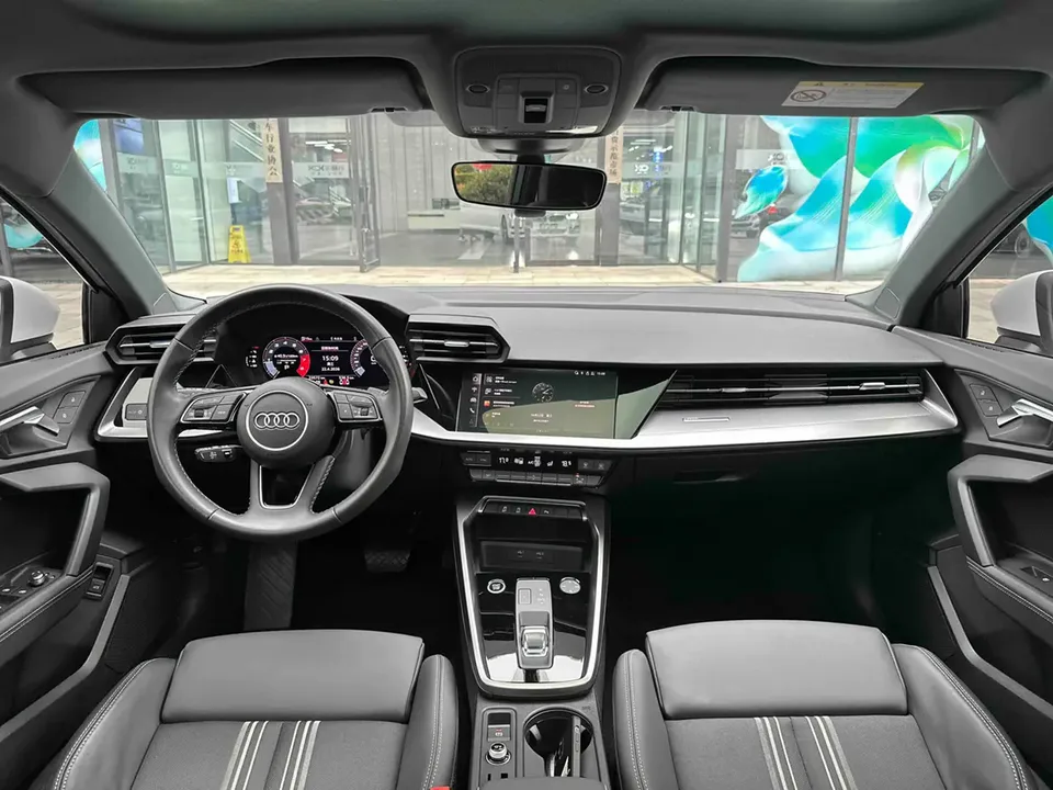 Audi A3 A3 2023 facelift Sportback 35 TFSI stylish and sporty 2024 — thumbnail 4
