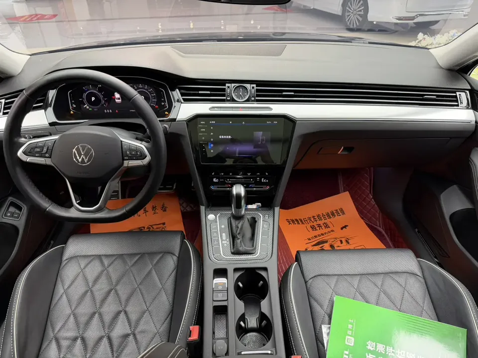 Volkswagen Magotan PHEV Magotan GTE 2022 luxury model 2023 — миниатюра 3