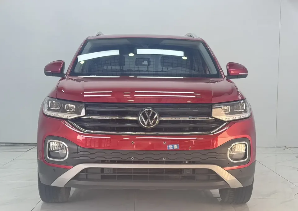 Volkswagen Explore the shadows 1.5L Automatic Joy-Link Edition 2022 — фото 1, купить с доставкой в Москву