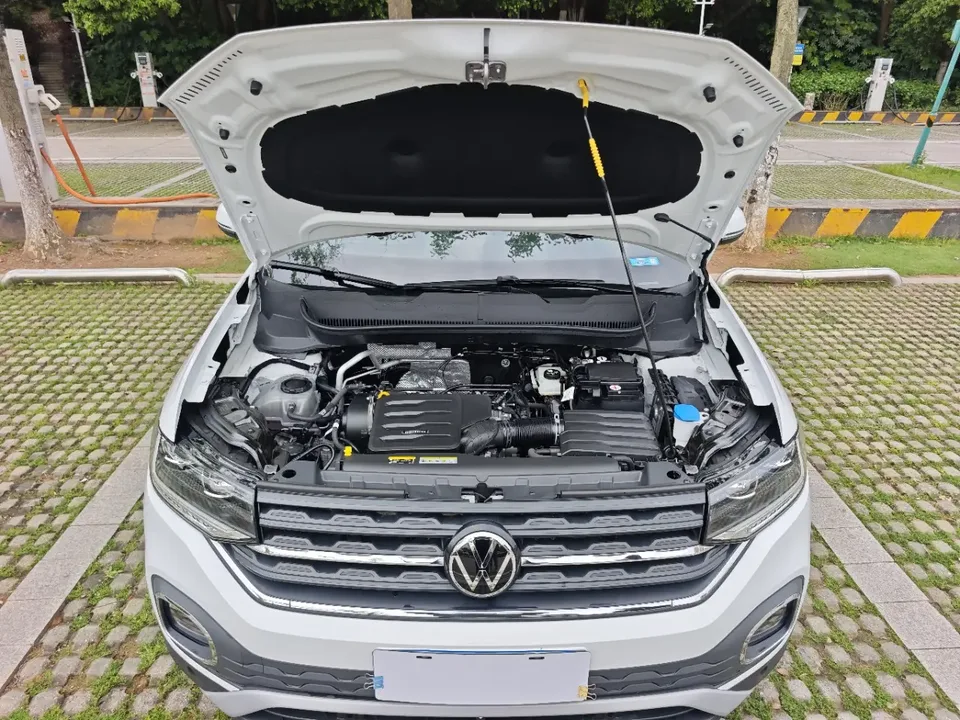 Volkswagen Explore the shadows 1.5L Automatic Joy-Link Edition 2022 — миниатюра 3