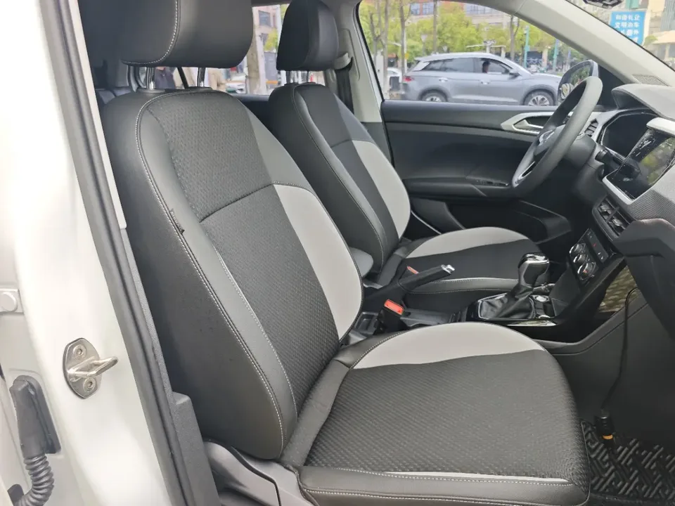 Volkswagen Explore the shadows 1.5L Automatic Joy-Link Edition 2022 — миниатюра 5