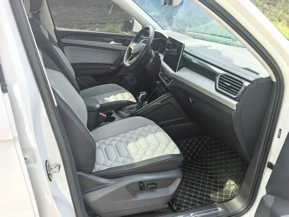 Volkswagen Tayron Tanyue 2023 330TSI 2WD Luxury Plus Advanced Edition 2023 — миниатюра 4