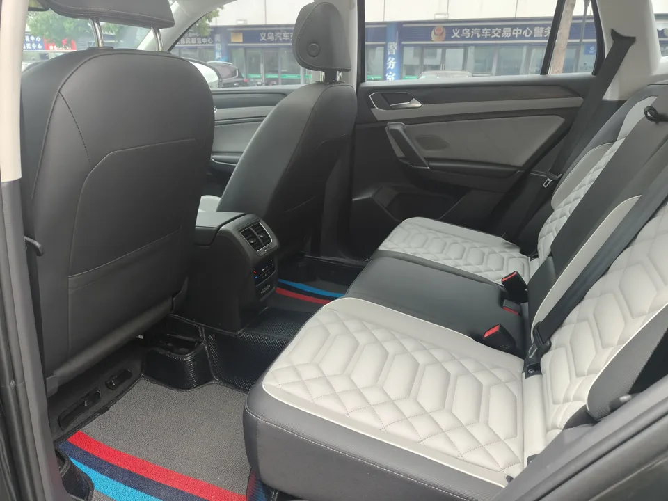 Volkswagen Tayron Tanyue 2024 330TSI 2WD Luxury Plus Advanced Edition 2024 — миниатюра 4