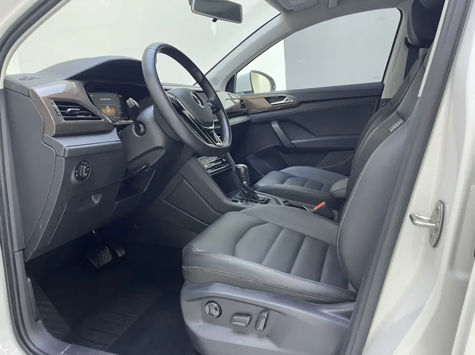 Volkswagen Tharu 280TSI 2WD Luxury Edition 2022 — миниатюра 4