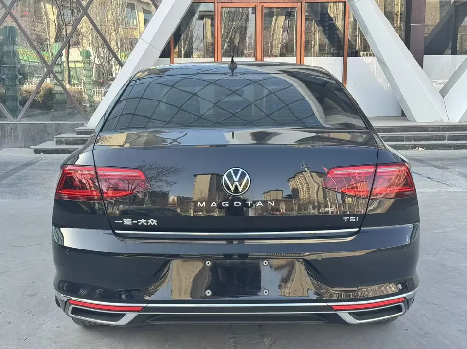 Volkswagen Magotan 330TSI DSG 30th Anniversary Edition 2022 — миниатюра 2