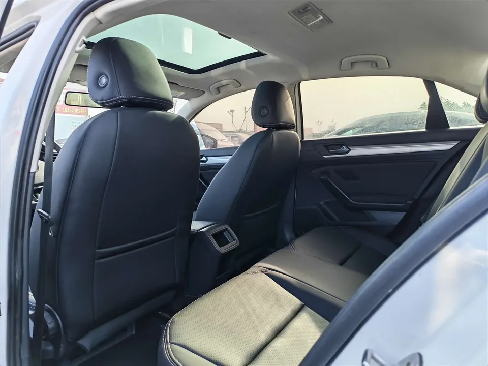 Volkswagen Lamando Lingdu 2021 230TSI DSG Fashion Edition 2022 — миниатюра 3