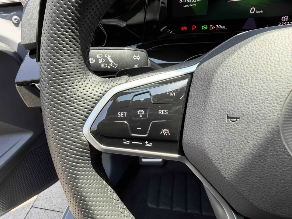 Volkswagen Golf Golf 2021 280TSI DSG R-Line 2022 — миниатюра 5