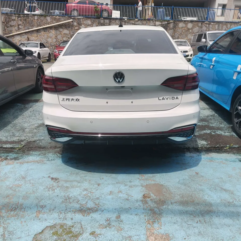 Volkswagen Lavida Lavida 2023 1.5L automatic full version 2023 — миниатюра 2