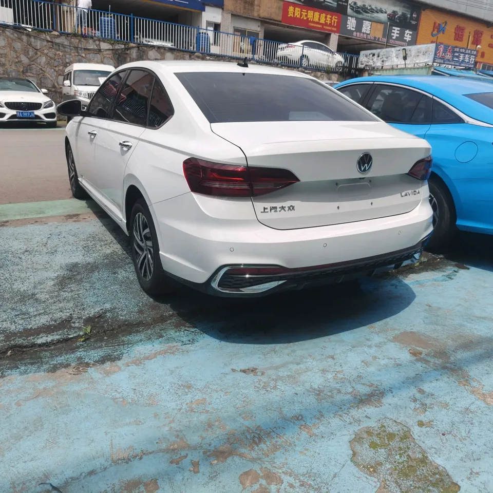 Volkswagen Lavida Lavida 2023 1.5L automatic full version 2023 — миниатюра 4