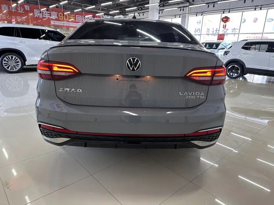 Volkswagen Lavida Lavida 2023 280TSI DSG Starry Sky Forever Edition 2022 — миниатюра 2