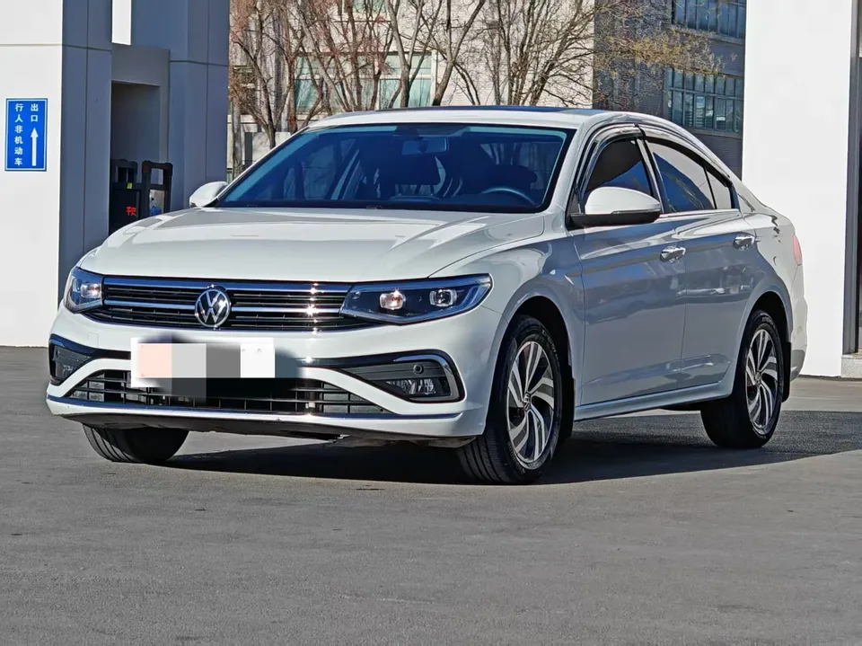 Volkswagen Bora Bora 2023 200TSI DSG Smart Edition 2024 — фото 1, купить с доставкой в Москву