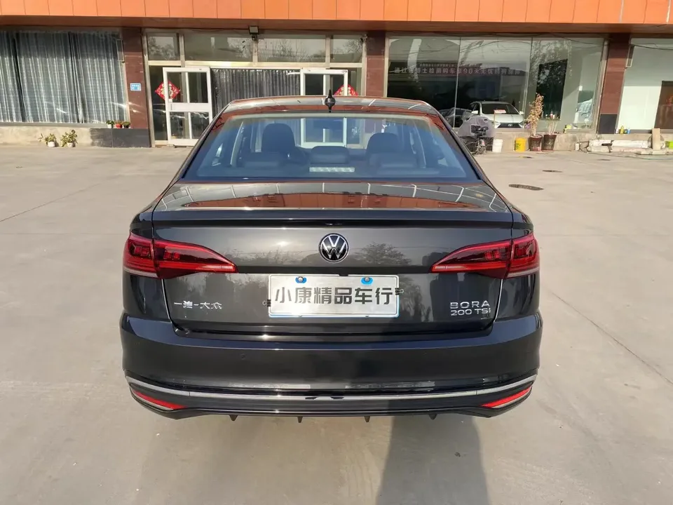 Volkswagen Bora Bora 2023 200TSI DSG Free Travel Edition 2024 — thumbnail 2