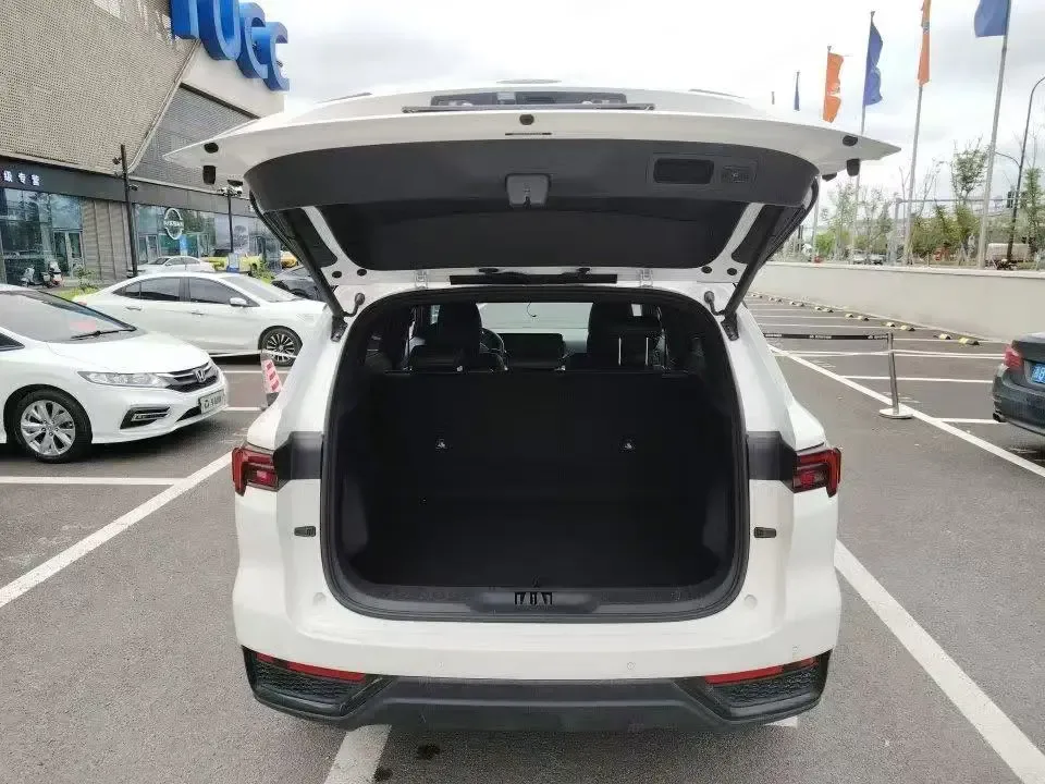 Ford Equator Sport EcoBoost 170 Light and Shadow 2023 — миниатюра 3