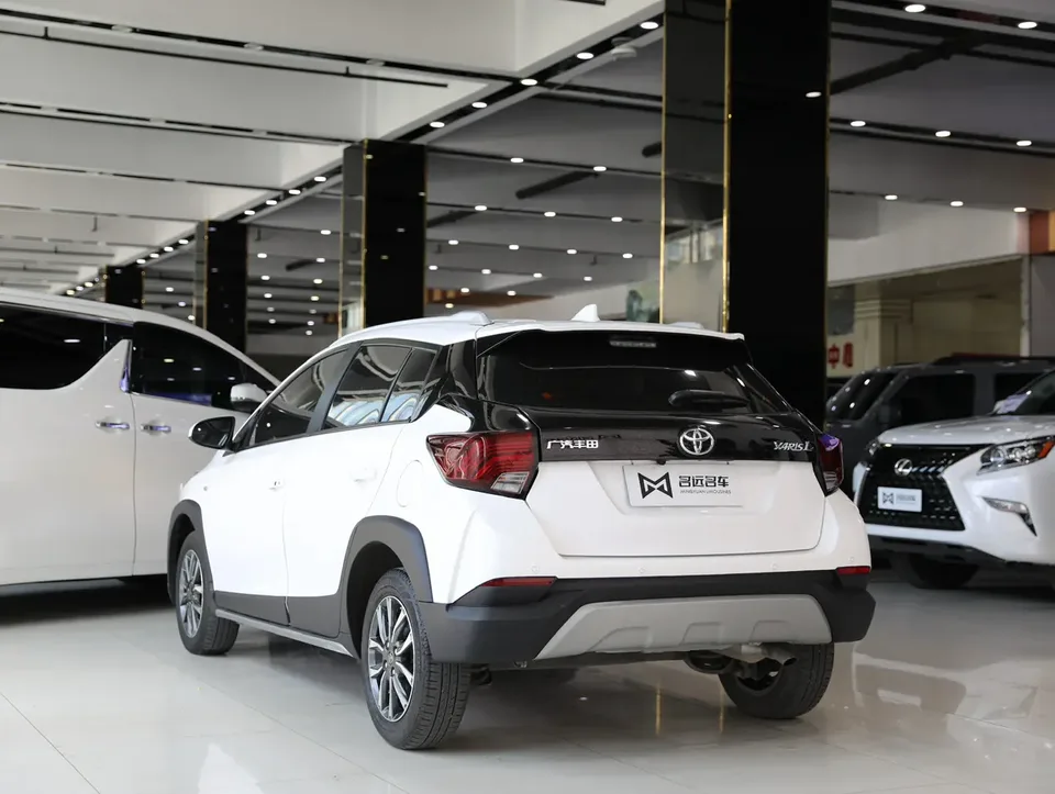Toyota Yaris L Yaris L 2022 YARiS L Zhixuan 2022 Zhixuan X 1.5L CVT luxury PLUS version 2022 — thumbnail 4