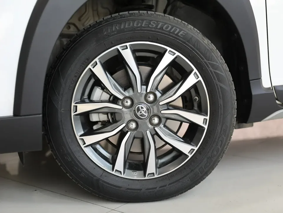Toyota Yaris L Yaris L 2022 YARiS L Zhixuan 2022 Zhixuan X 1.5L CVT luxury PLUS version 2022 — thumbnail 5