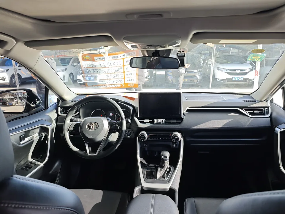 Toyota Willanda Weilanda 2022 2.0L two-wheel drive luxury version 2022 — миниатюра 3