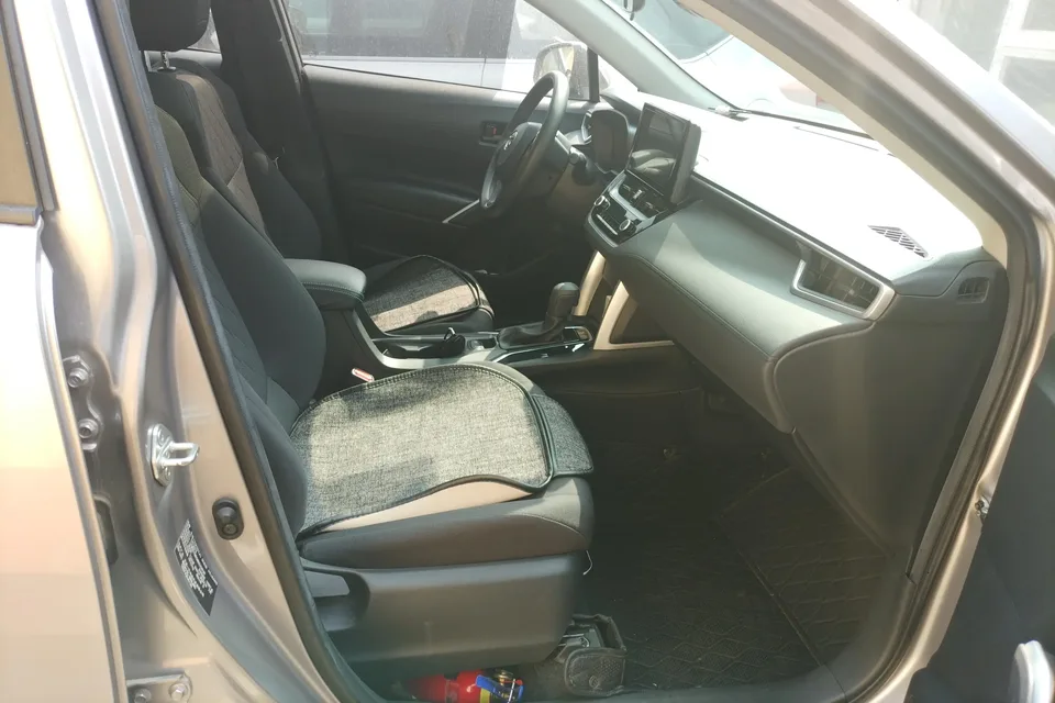 Toyota CorollaCross 2.0L Elite Edition 2022 — миниатюра 2
