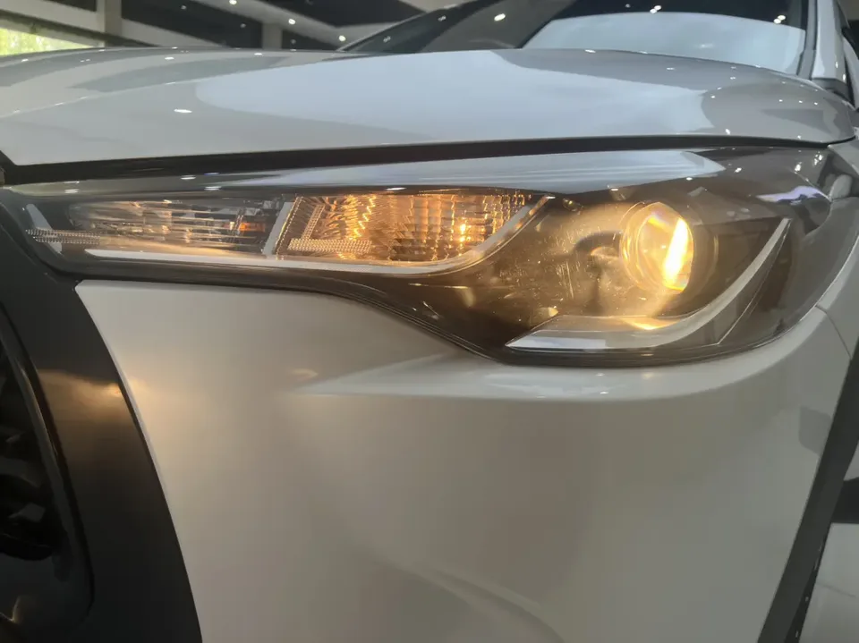 Toyota CorollaCross Corolla Sharp 2023 2.0L CVT Pioneer Edition 2024 — thumbnail 4