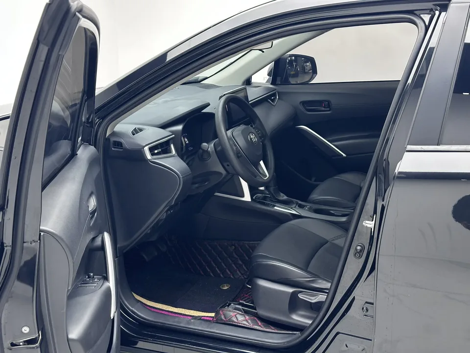 Toyota Frontlander 2.0L CVT Leading Edition 2022 — миниатюра 5
