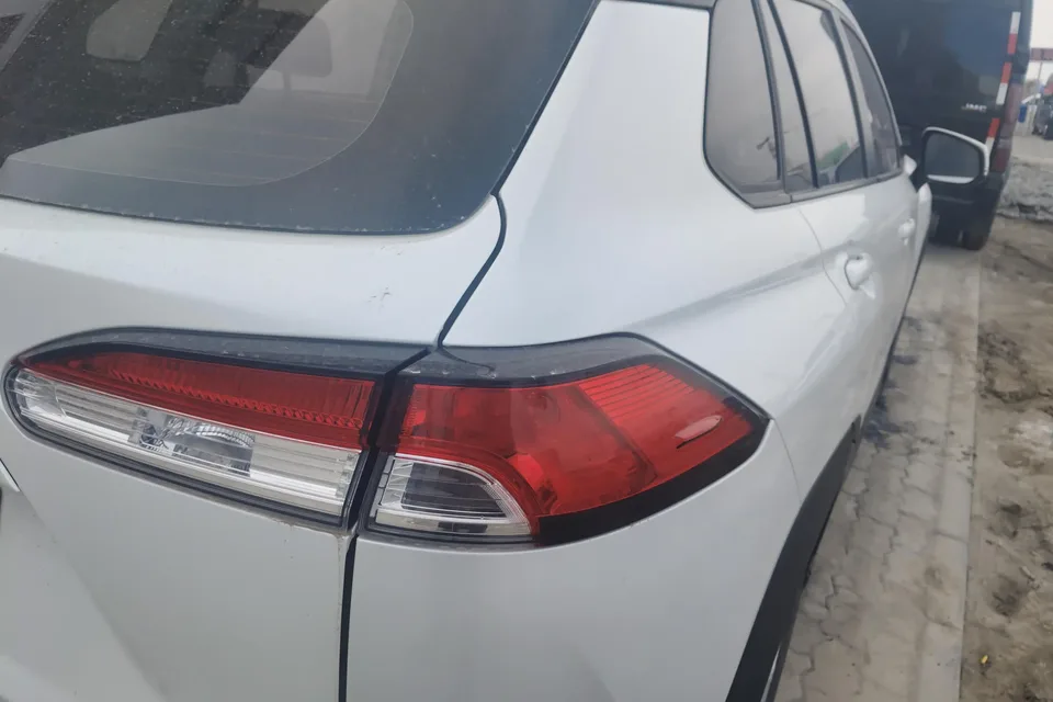Toyota Frontlander 2.0L CVT Leading Edition 2024 — миниатюра 2