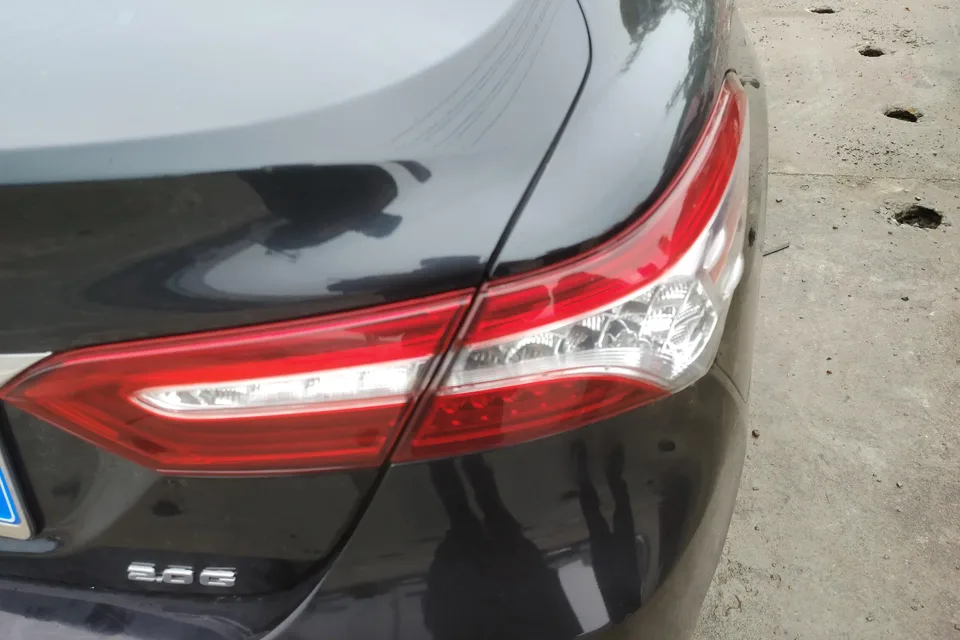 Toyota Camry 2.0G Deluxe Edition 2022 — миниатюра 2
