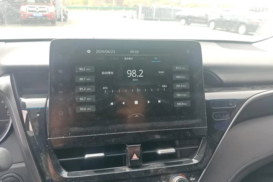 Toyota Camry 2.0G Deluxe Edition 2022 — миниатюра 5