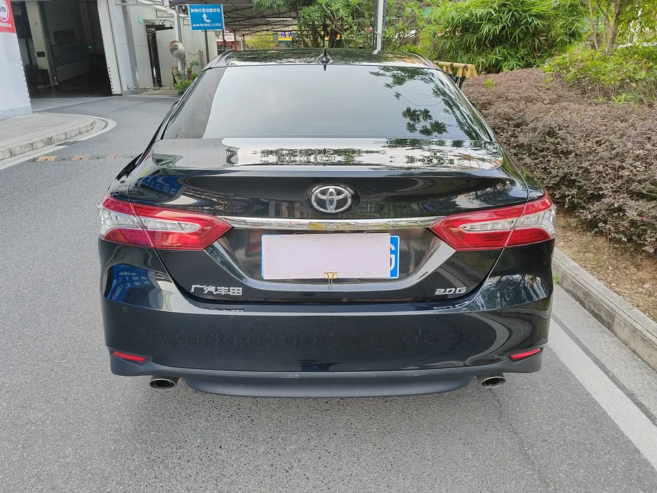 Toyota Camry 2.0G Deluxe Edition 2022 — миниатюра 5