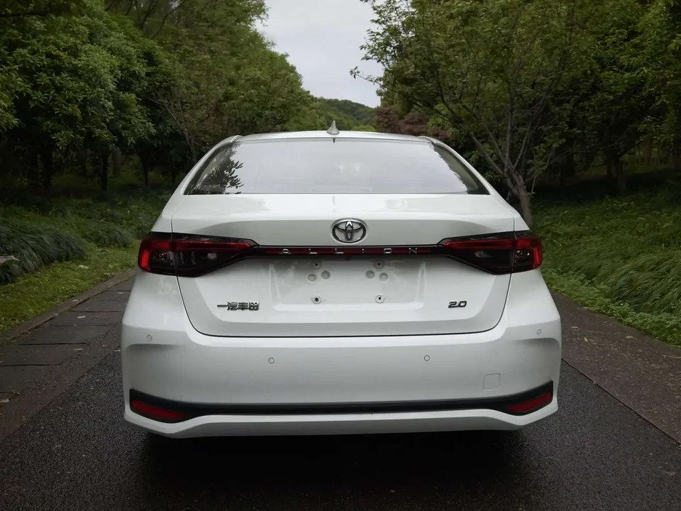 Toyota Asiatic lion 2.0L Premium Edition 2023 — миниатюра 5