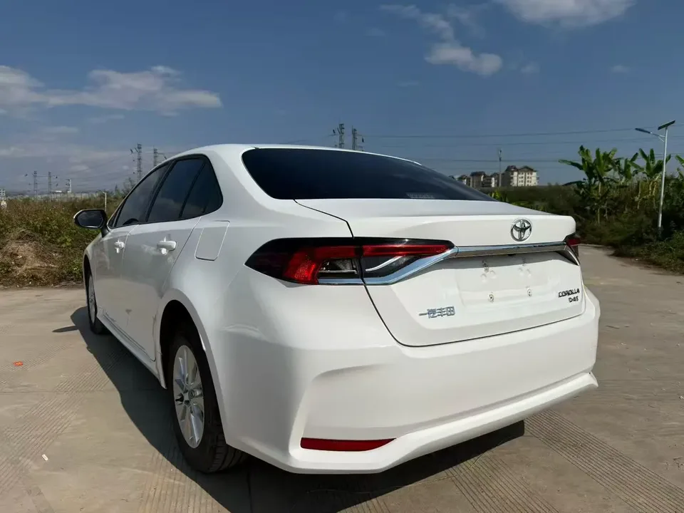 Toyota Corolla Corolla 2021 Corolla 2021 1.2T S-CVT sports version 2022 — миниатюра 4