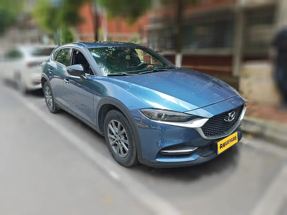 Mazda CX-4 Mazda CX-4 2021 2.0L 2WD Blue Sky Vibrant Edition 2022 — миниатюра 3