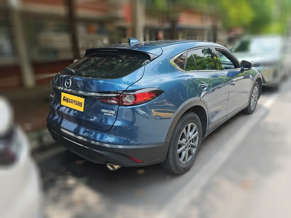 Mazda CX-4 Mazda CX-4 2021 2.0L 2WD Blue Sky Vibrant Edition 2022 — миниатюра 4
