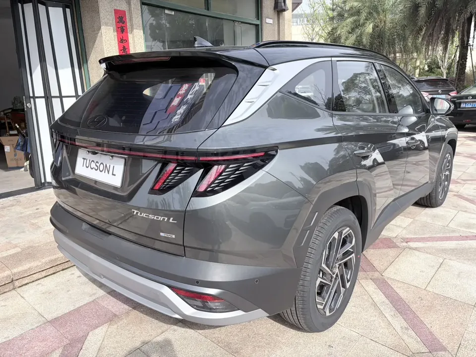 Hyundai tucson l Tucson 2025 Tucson L 1.5T TOP 4WD Flagship Edition 2026 — миниатюра 4