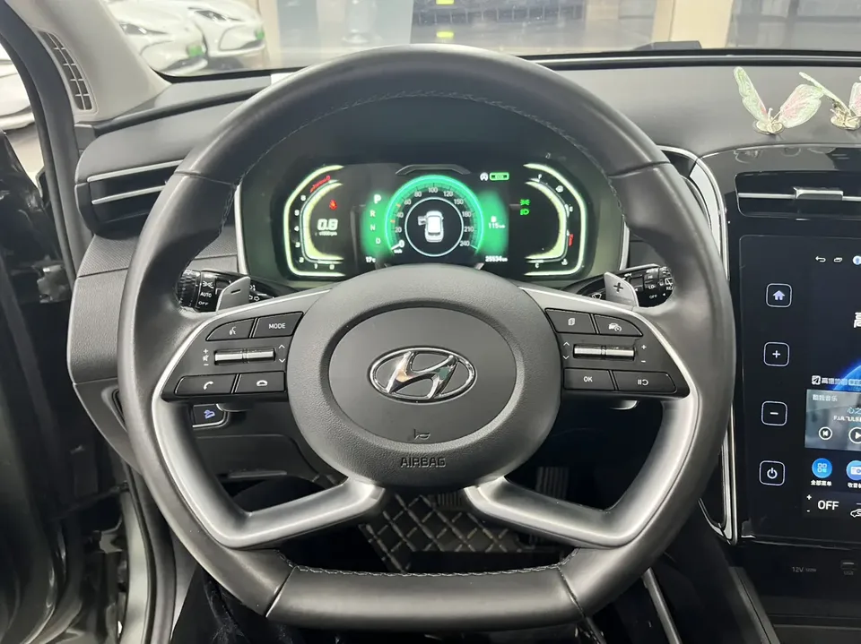 Hyundai tucson l Tucson 2023 Tucson L 1.5T GLX 2WD Elite Edition 2024 — миниатюра 4