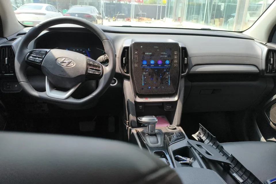 Hyundai ix35 Hyundai ix35 2021 2.0L Automatic 2WD Leading Edition GLS 2022 — миниатюра 3