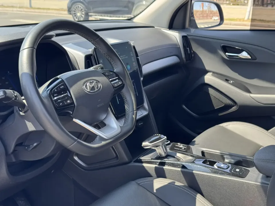 Hyundai ix35 Hyundai ix35 2021 240T GDi DCT 2WD Leading Edition GLS 2023 — миниатюра 2