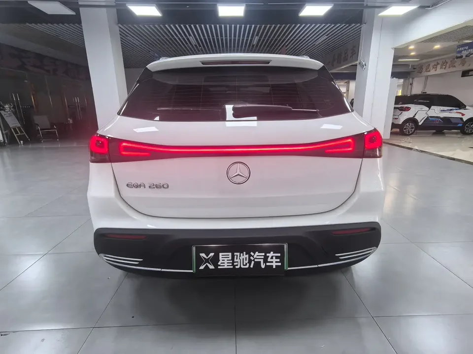 Mercedes-Benz Mercedes Benz EQA EQA 260 2023 — миниатюра 3