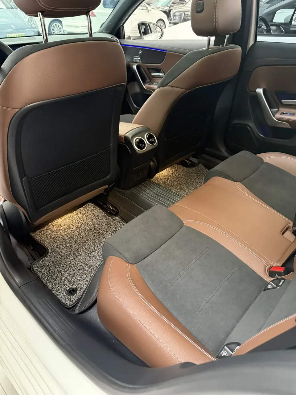 Mercedes-Benz Mercedes Benz A Class second facelift A 200 L sports sedan fashion version 2023 — миниатюра 2