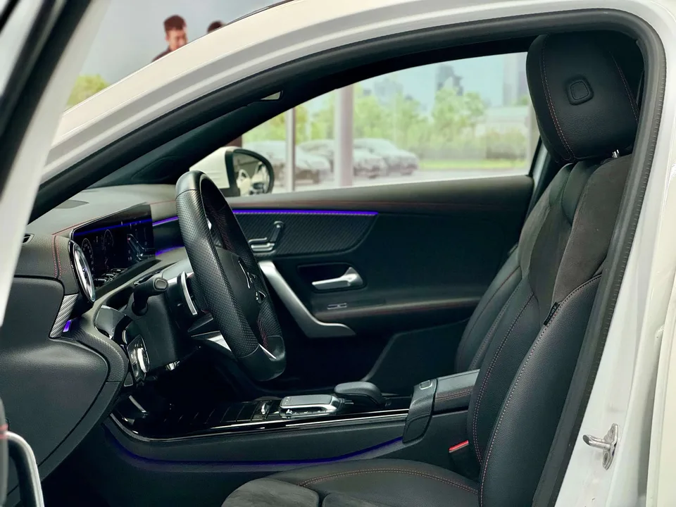 Mercedes-Benz Mercedes Benz A Class Mercedes-Benz A-Class 2024 facelift A 200 L fashion version 2023 — миниатюра 5