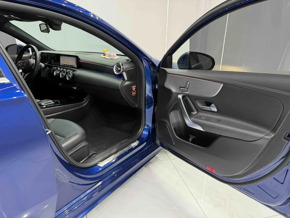 Mercedes-Benz Mercedes Benz A Class Mercedes-Benz A-Class 2022 A 180 L Sports Sedan 2023 — миниатюра 5