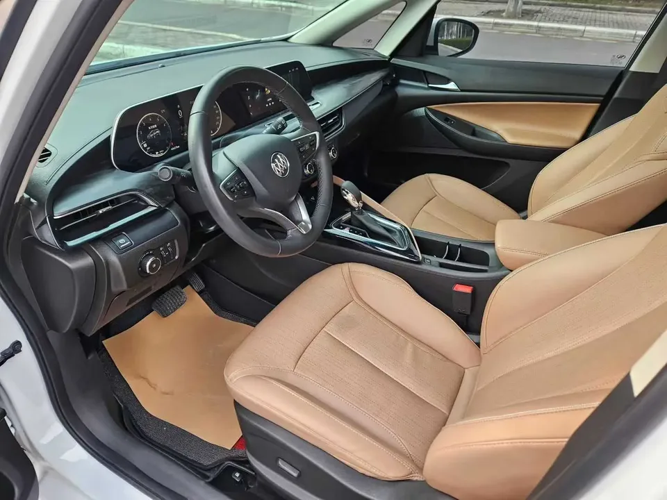 Buick GL6 Buick GL6 2021 323T mild hybrid connected luxury model 2023 — миниатюра 5