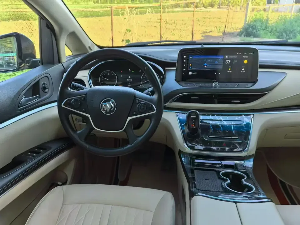 Buick GL8 Land Business Class 2.0T Luxury Edition 2024 — миниатюра 5