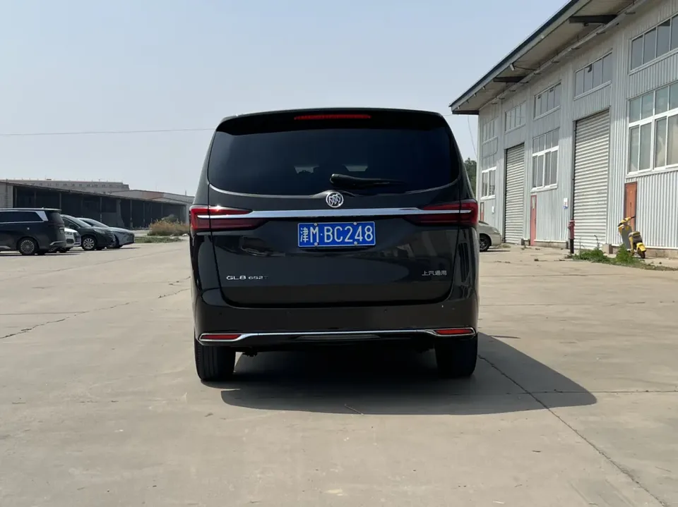 Buick GL8 Buick GL8 2021 Land Business Class 652T Comfort Edition 2022 — миниатюра 2